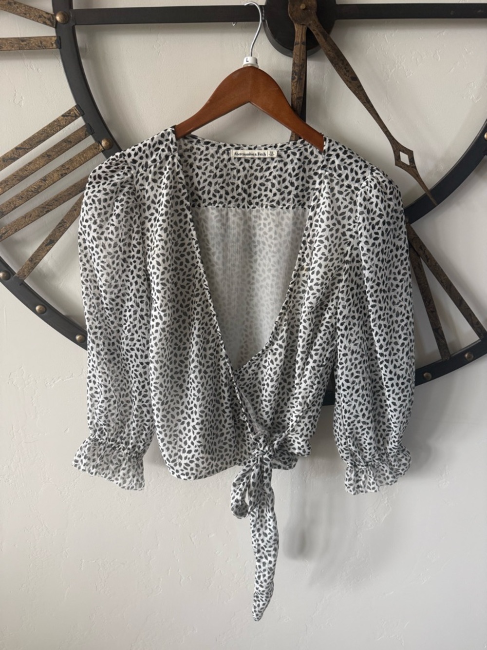 Abercrombie & Fitch White and Black Tie-Front Wrap Blouse